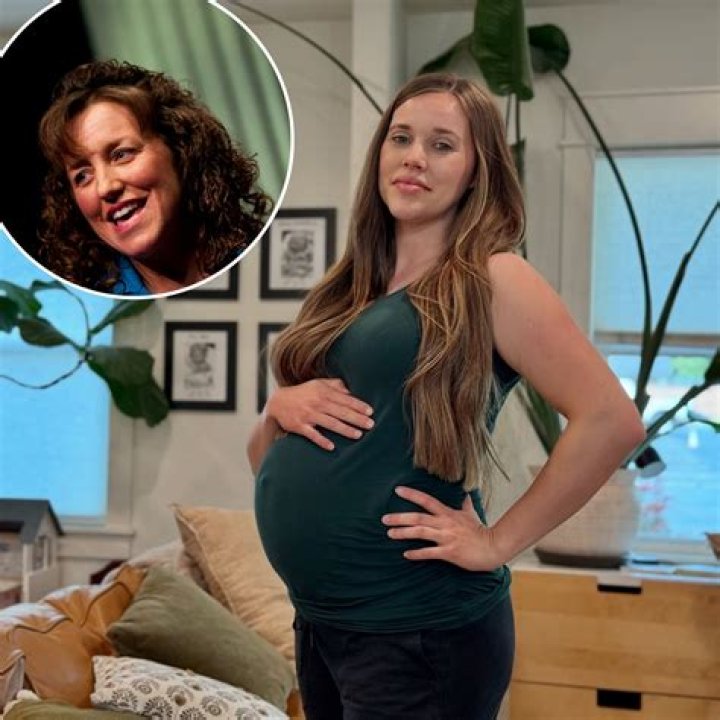 Breaking Tradition: Jessa Duggar Wearing Pants