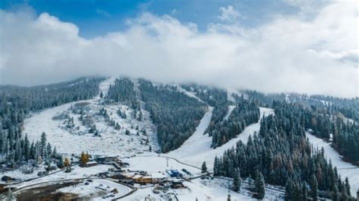 Brundage Mountain sees first significant snowfall of the season
