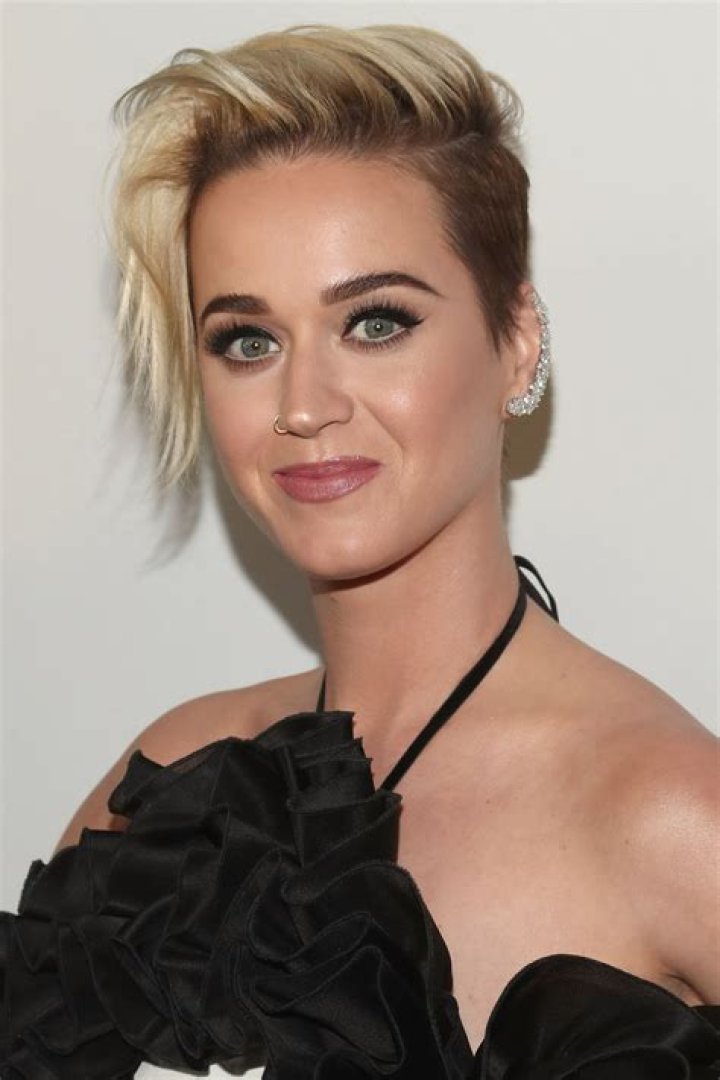 Katy Perry Short Hair: Blonde Pixie Crop