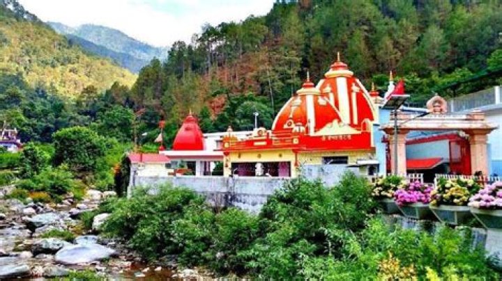 Uttarakhand Kainchi Dham Neem Karoli Baba Ashram bans devotees entry revealing clothes latest updates hanuman temple – India TV